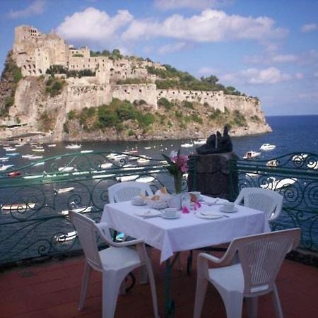 Hotel Villa Antonio イスキア島 エクステリア 写真